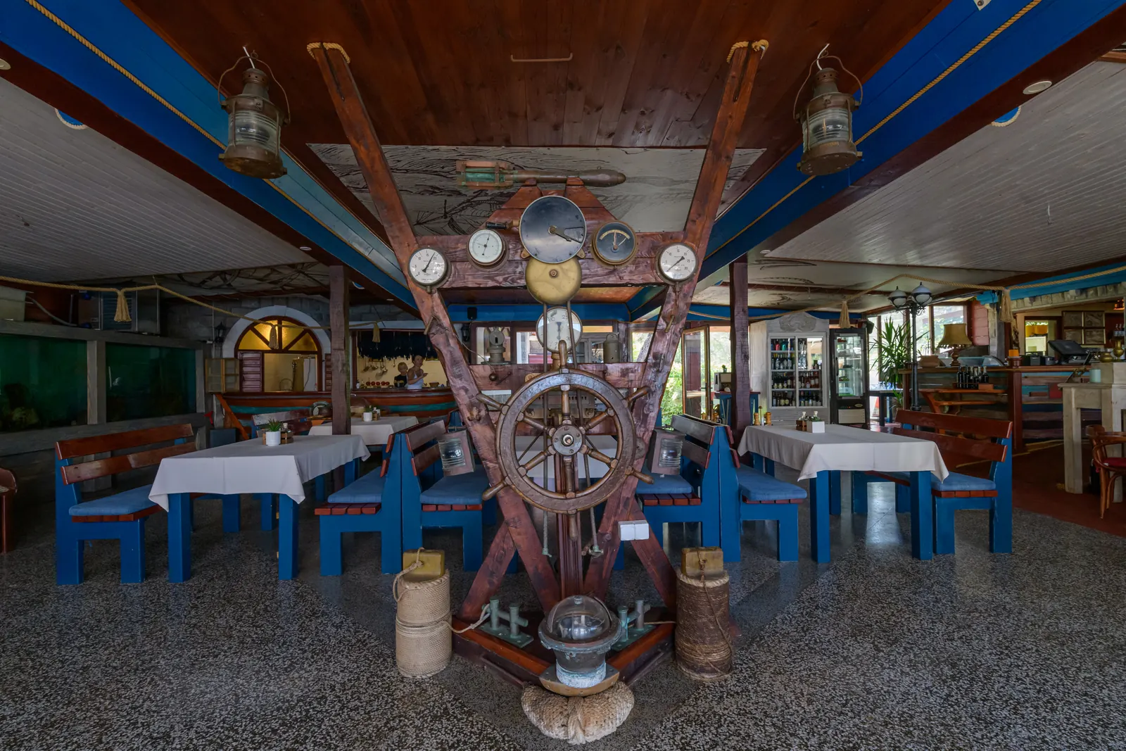 The great ship wheel at the centre of the dining room